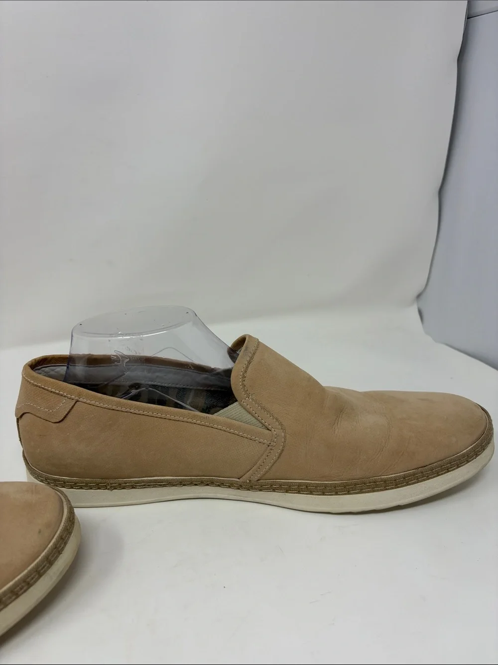 Donald J. Pliner Tan Suede Slip-On Casual Sneakers Men’s Size 9.5
